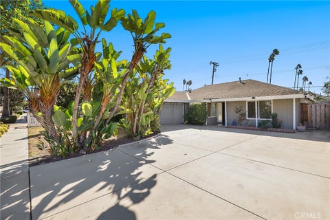 Photo of 1019 Concord Street, Costa Mesa, CA 92626 (MLS # OC26219909)