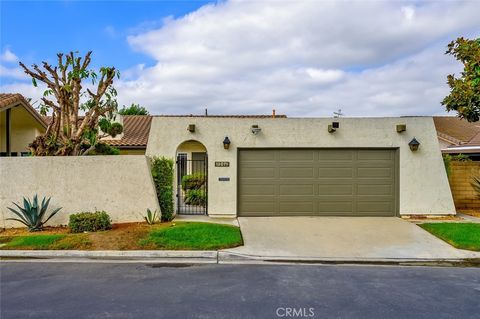 Photo of 12071 Marlowe Drive, Garden Grove, CA 92841 (MLS # OC25226511)