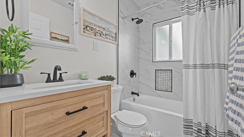 4312 Walnut