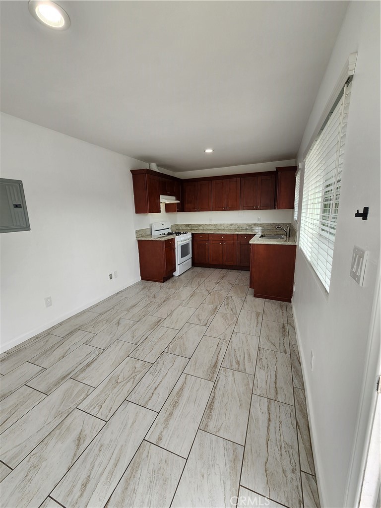 12977 Corcoran pl