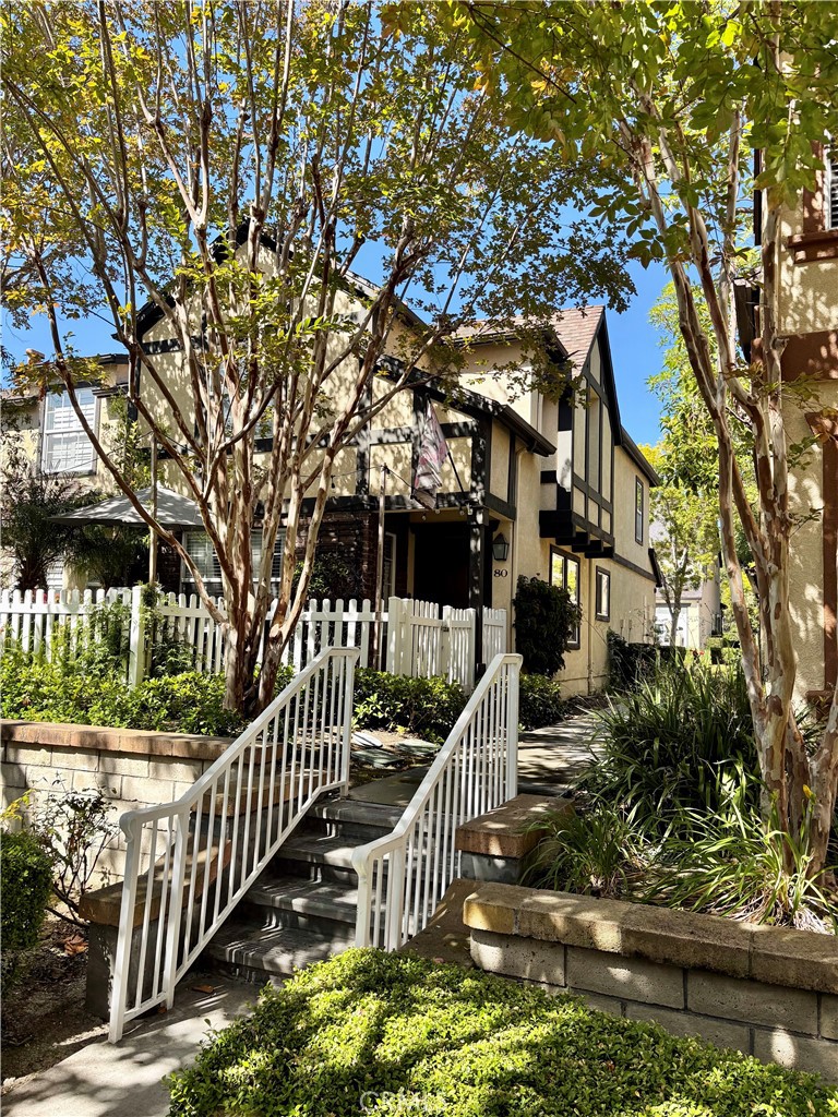 80 Three Vines Court