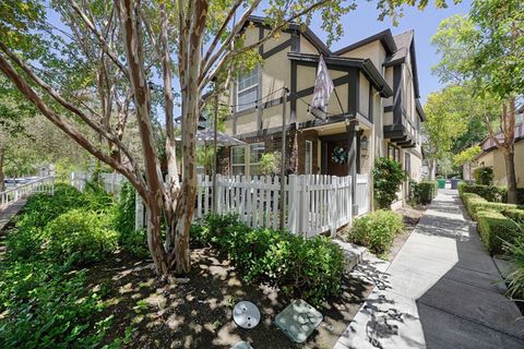 80 Three Vines Court Ladera Ranch CA 92694