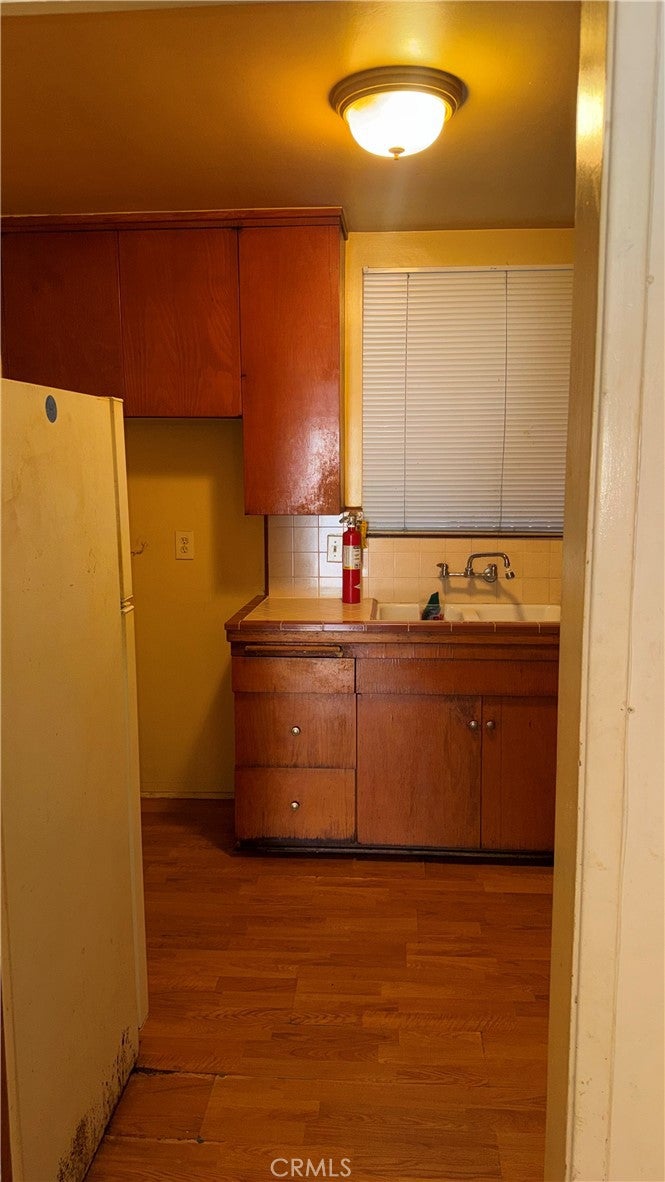 947 E Broadway 2