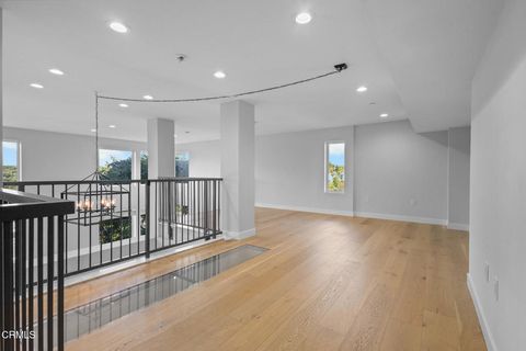 Tiny photo for 1901 Victoria Avenue #204, Oxnard, CA 93035 (MLS # V1-33485)