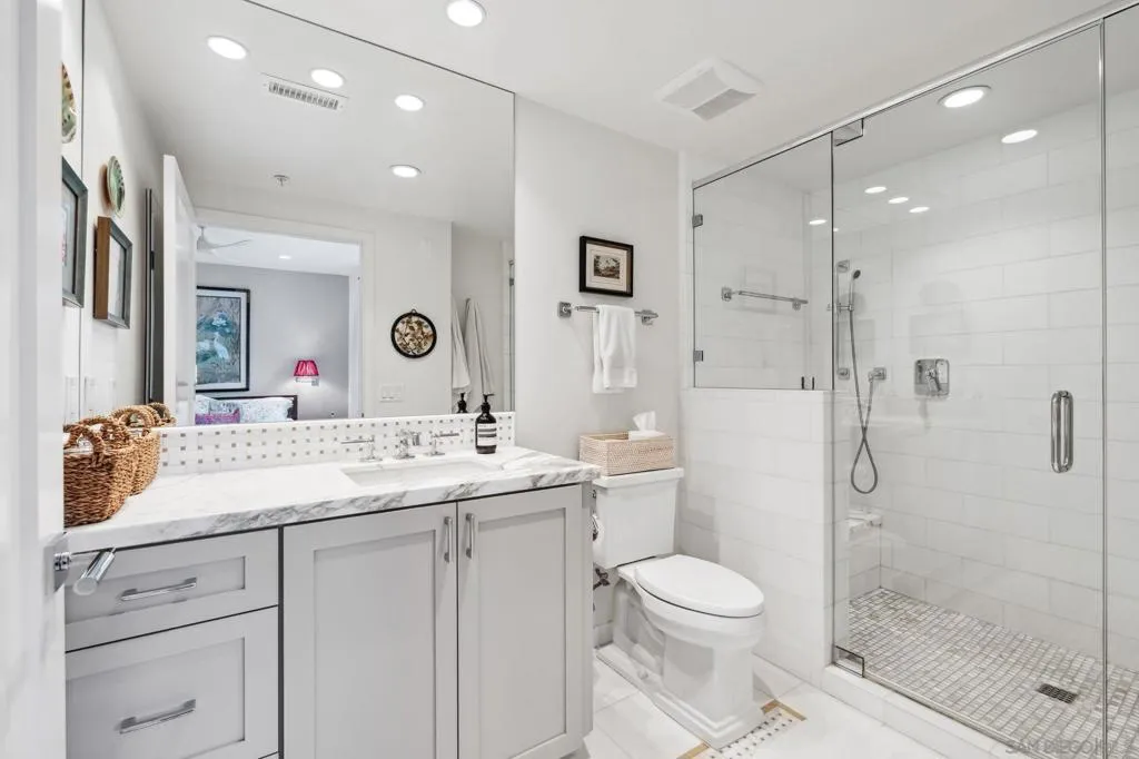 La Jolla, California 92037, United States, 1 Bedroom Bedrooms, ,2 BathroomsBathrooms,Residential,Active,149718