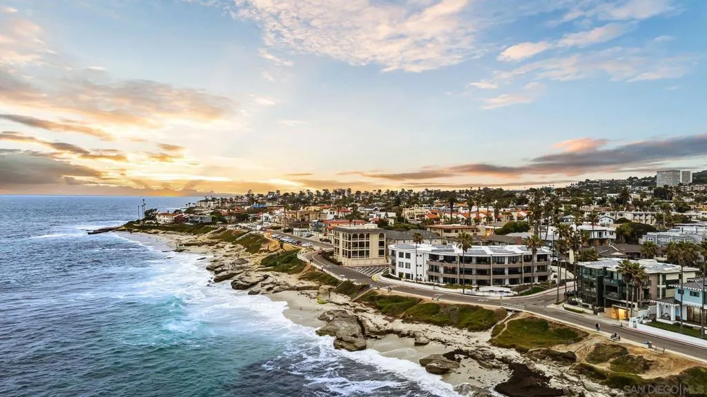 La Jolla, California 92037, United States, 1 Bedroom Bedrooms, ,2 BathroomsBathrooms,Residential,Active,149718