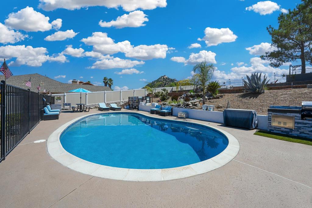 23767 Moonglow Ct