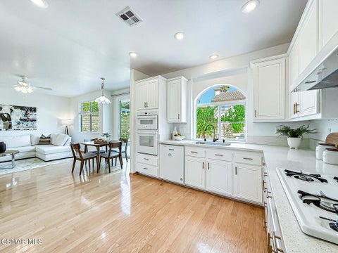 Tiny photo for 1685 Glider Court, Thousand Oaks, CA 91320 (MLS # 226004308)
