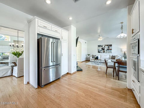 Tiny photo for 1685 Glider Court, Thousand Oaks, CA 91320 (MLS # 226004308)