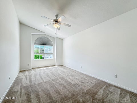 Tiny photo for 1685 Glider Court, Thousand Oaks, CA 91320 (MLS # 226004308)
