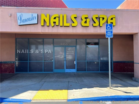 Photo of 44517 Valley Central Way, Lancaster, CA 93536 (MLS # SR26206494)