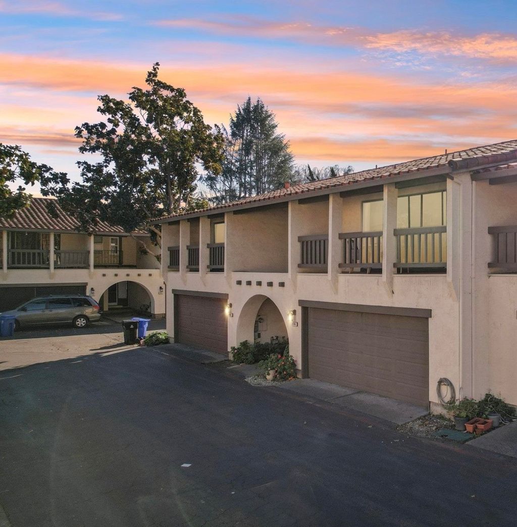 Photo of 3416 Manchester Cmn Cmn, Fremont, CA 94536 (MLS # 41121032)