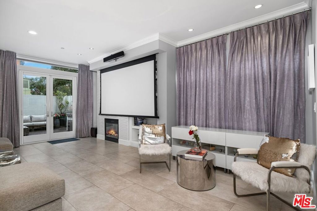 Properties 4 6099 S Seabluff Drive
