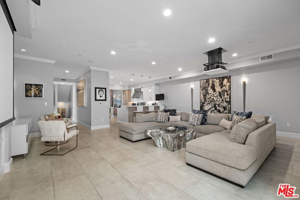 Photo of 6099 S Seabluff Drive, Los Angeles, CA 90094 (MLS # 25538321)