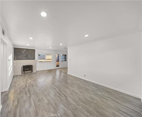 Photo of 211 E California Avenue #9-B, Glendale, CA 91206 (MLS # GD26007634)