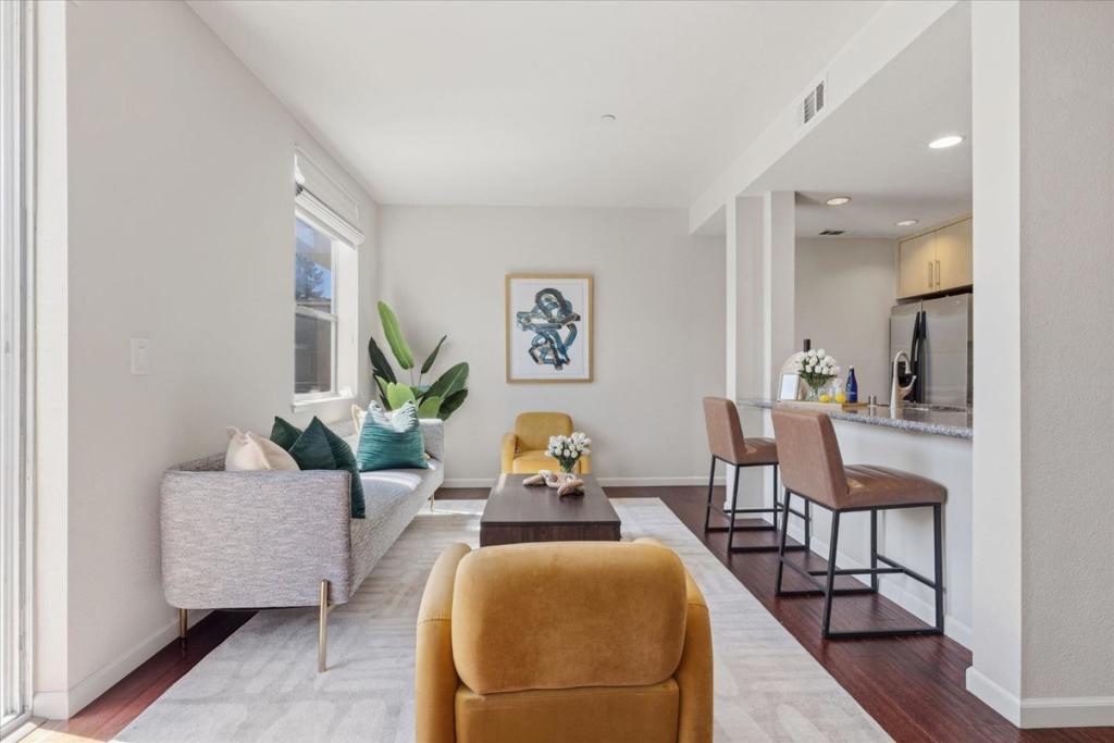 1065 Saginaw Terrace 203