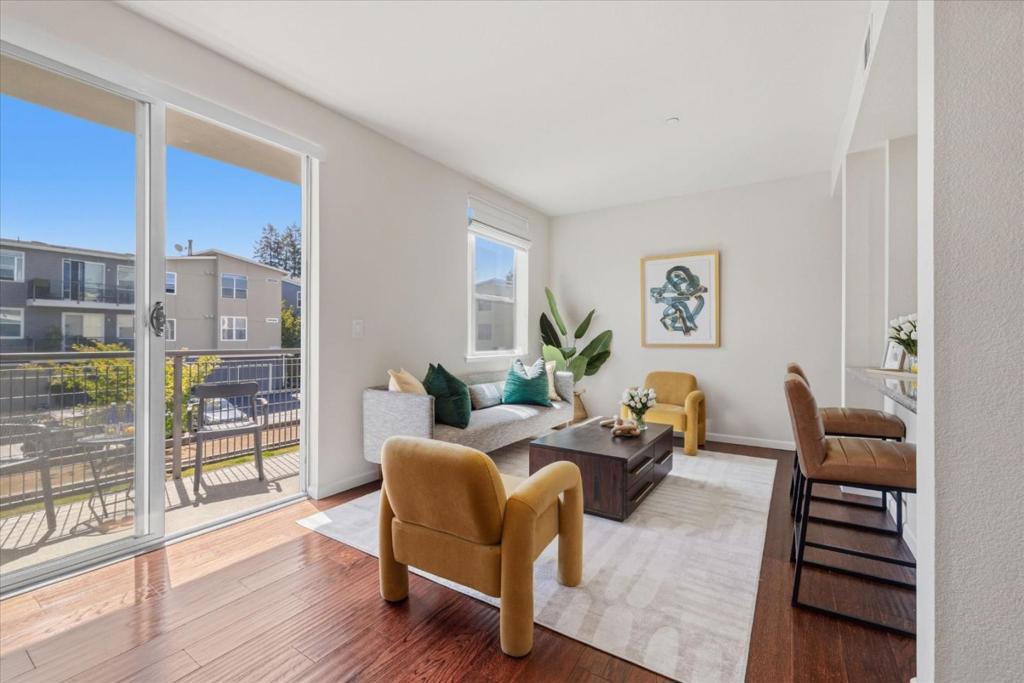 1065 Saginaw Terrace 203