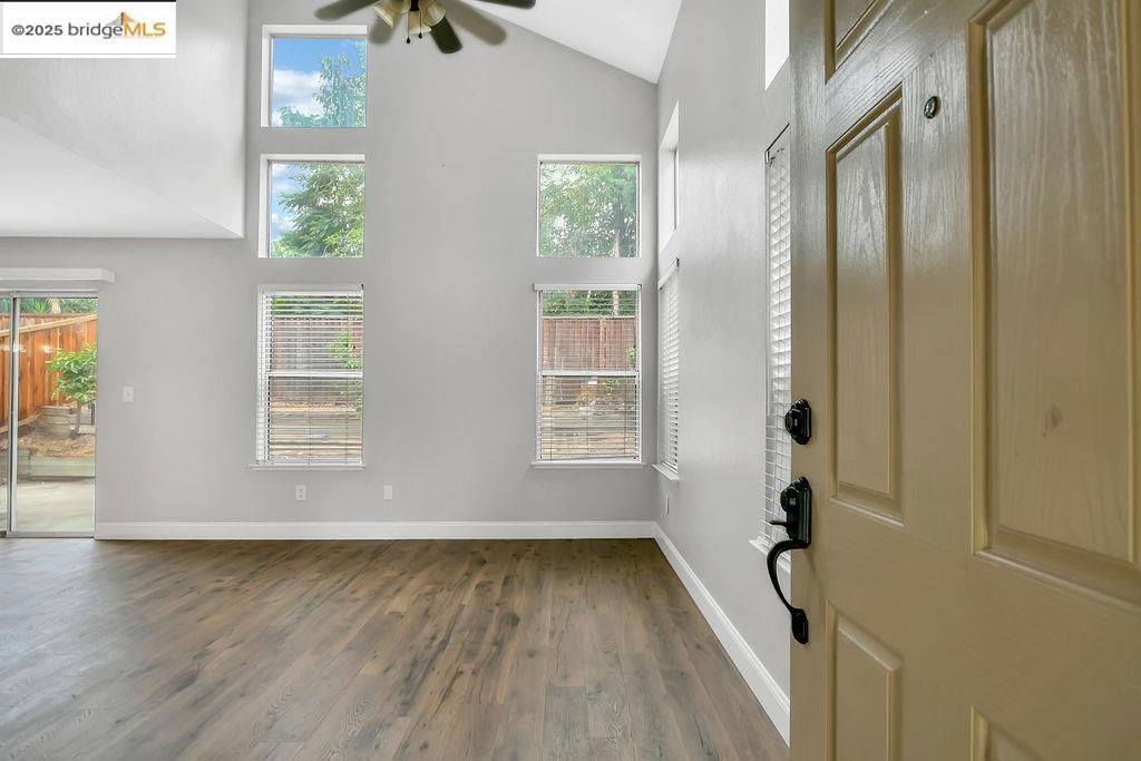 CALIF DAWN - Residential