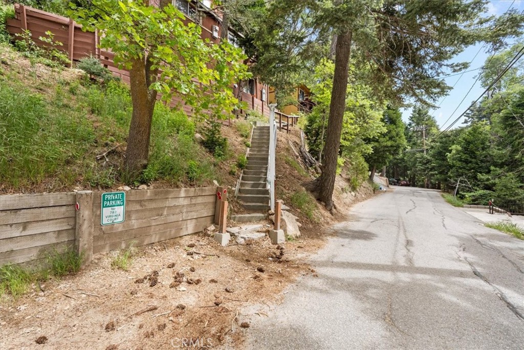 782 Virginia Court