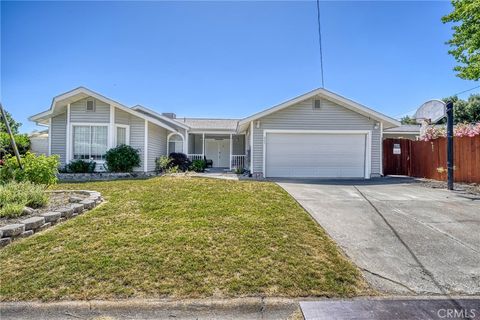 Photo of 421 Lake Street, Clearlake Oaks, CA 95423 (MLS # LC25120393) Photo of 421 Lake Street, Clearlake Oaks, CA 95423 (MLS # LC25120393)