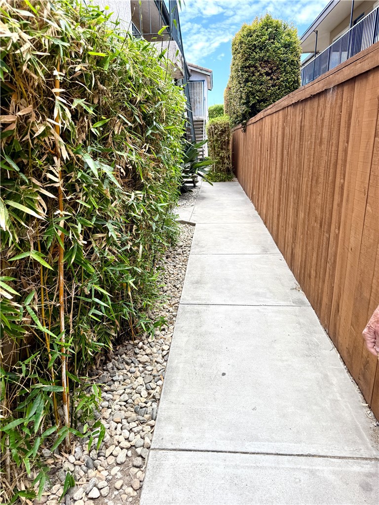 4043 Utah Street 8