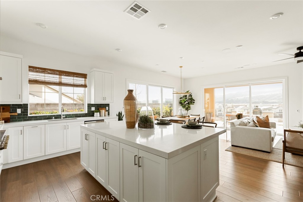 Pearl (PEARL) - Residential