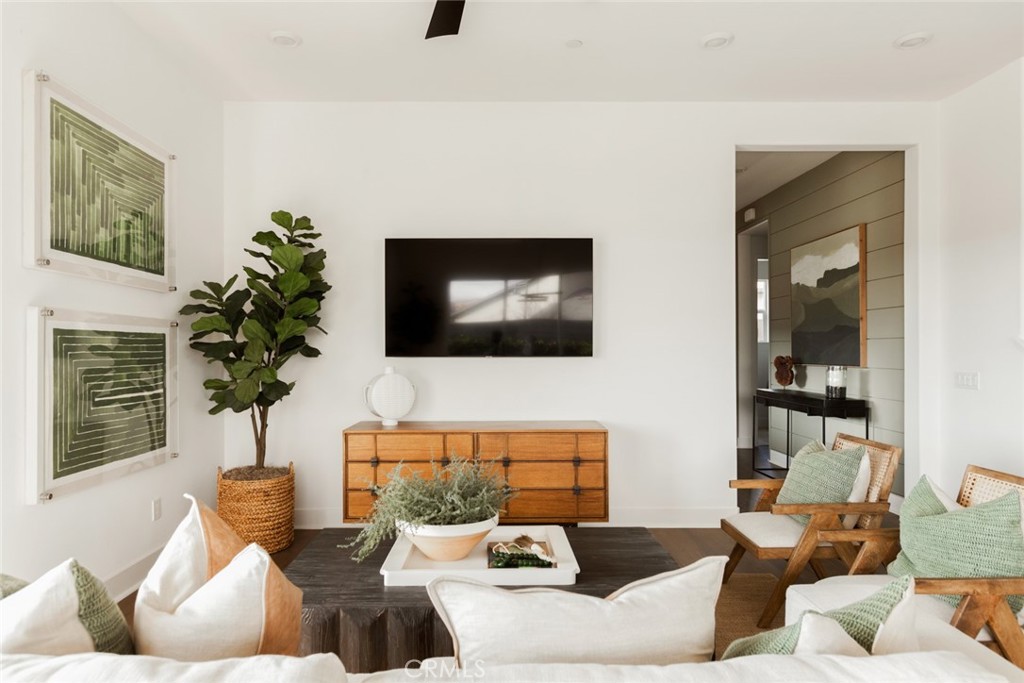 Pearl (PEARL) - Residential