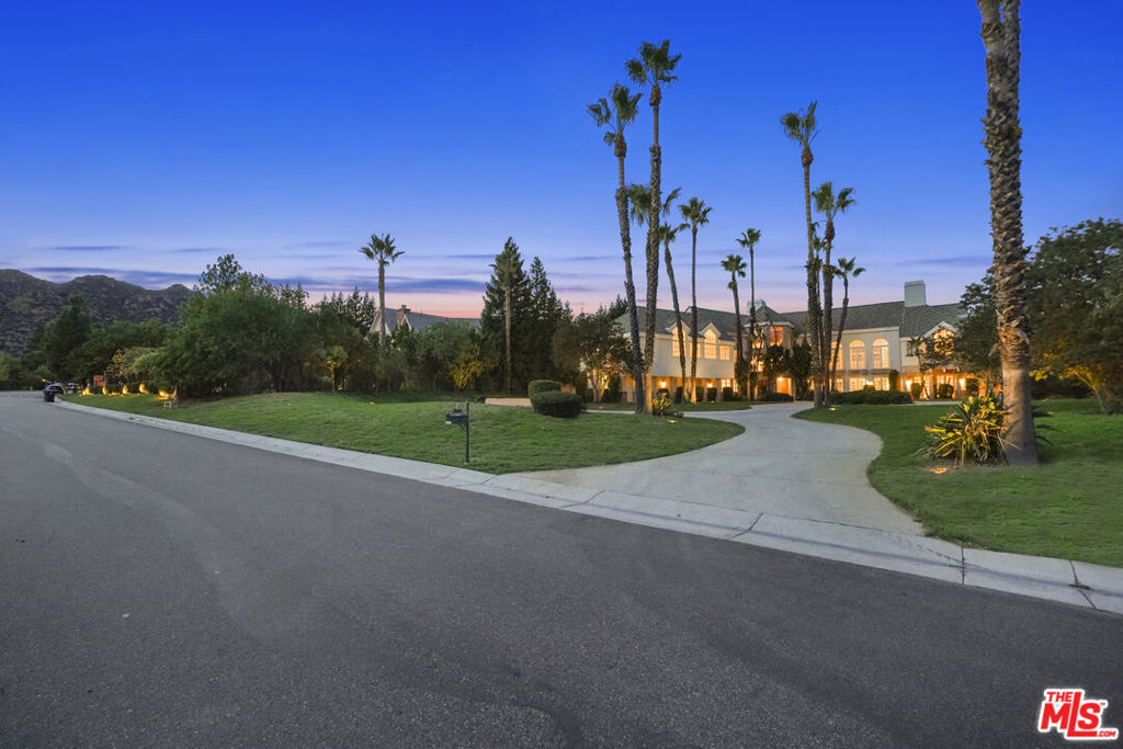 22515 La Quilla Drive