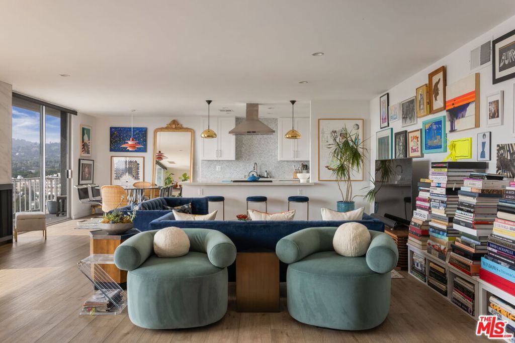 Photo of 100 S Doheny Drive #PH12, Los Angeles, CA 90048 (MLS # 26680635)