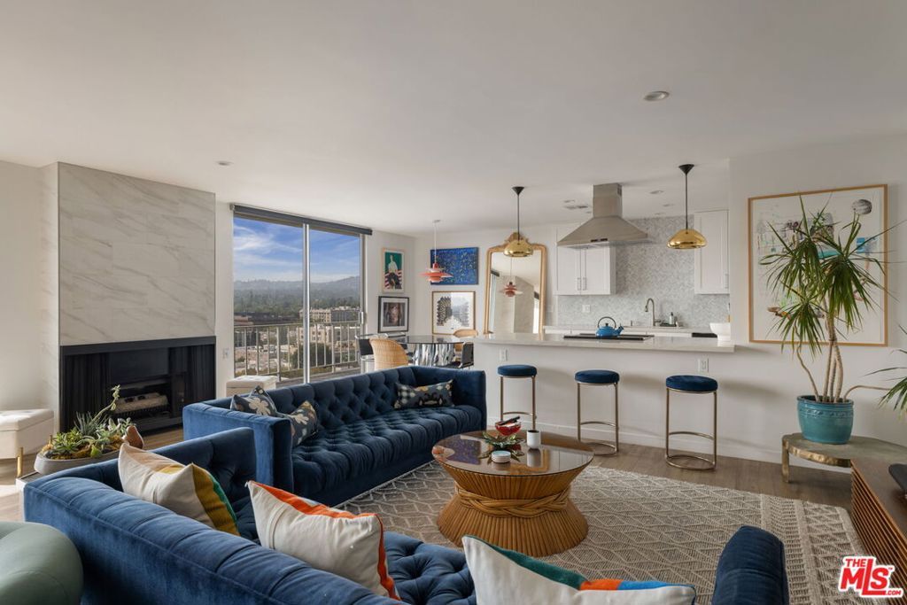 Photo of 100 S Doheny Drive #PH12, Los Angeles, CA 90048 (MLS # 26680635)