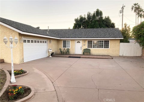 Photo of 1273 Elsinor Avenue, Ventura, CA 93004 (MLS # AR26224814)