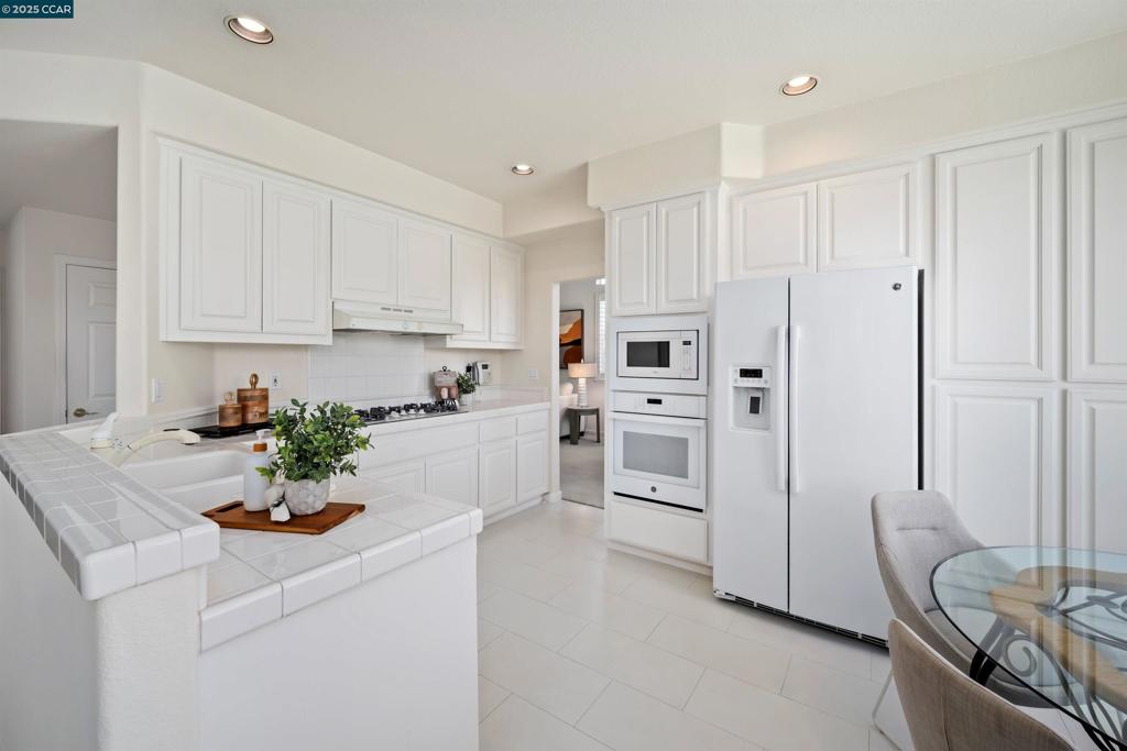 TASSAJARA RIDGE - Residential