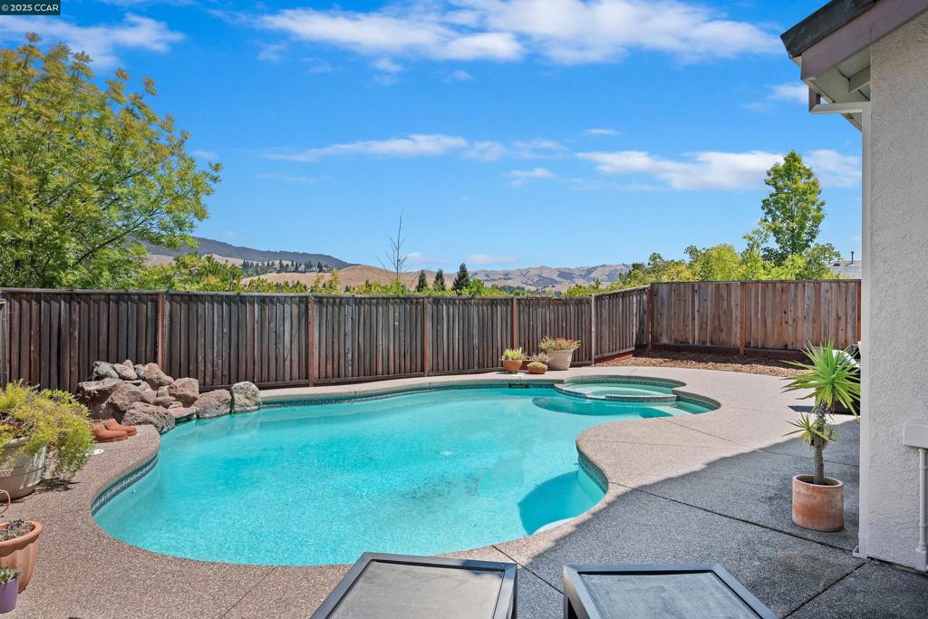 TASSAJARA RIDGE - Residential