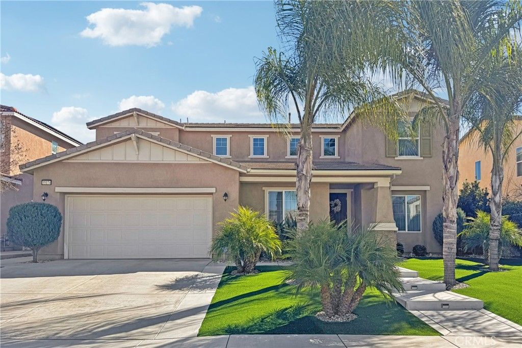 Photo of 35174 Rockford Way, Murrieta, CA 92563 (MLS # SW26025142)