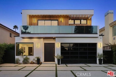 Photo of 4952 Haskell Avenue, Encino, CA 91436 (MLS # SR26214893)