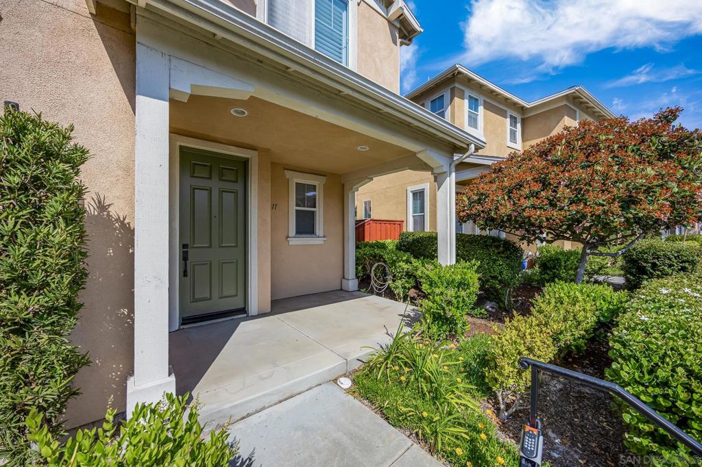 1611 Moonbeam Ln