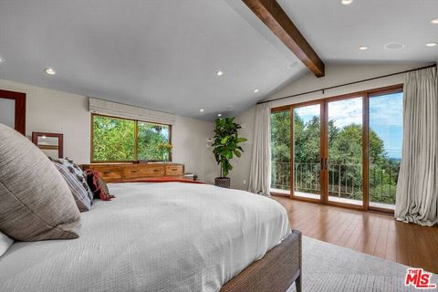 Tiny photo for 4557 Saltillo Street, Woodland Hills, CA 91364 (MLS # 25626561)