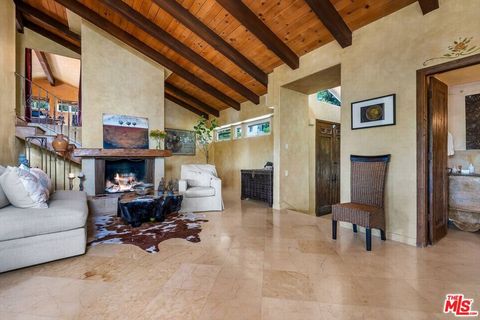 Tiny photo for 4557 Saltillo Street, Woodland Hills, CA 91364 (MLS # 25626561)