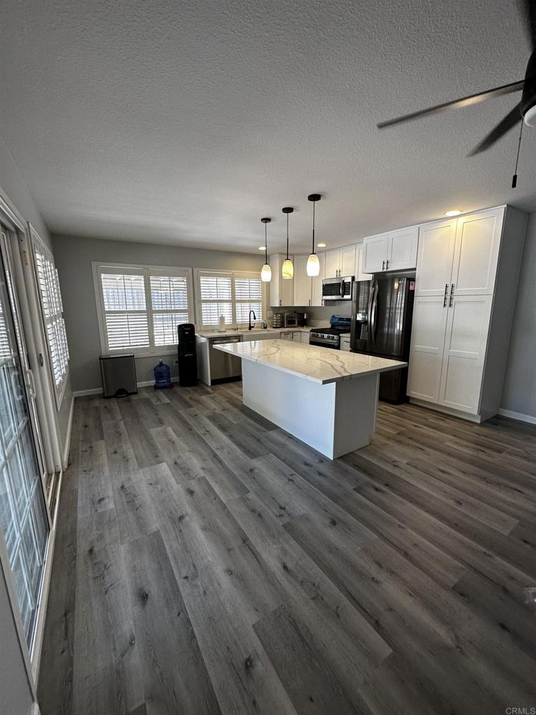 11815 Elkins