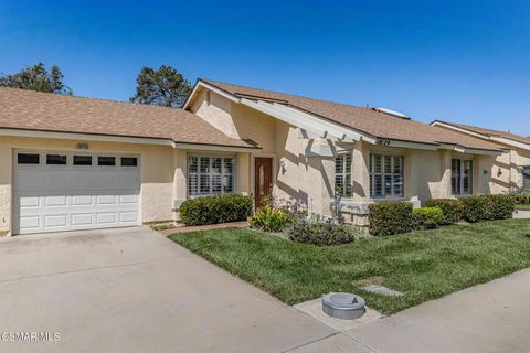 Photo of 18129 Village 18 Vlg, Camarillo, CA 93012 (MLS # 226002441)