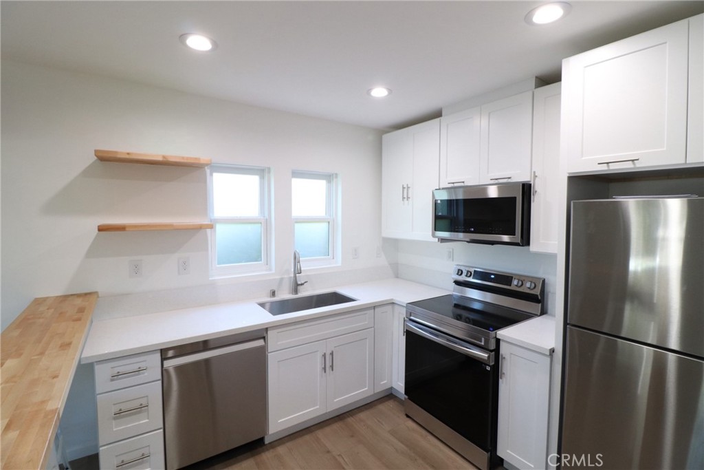 449 S Grand Street