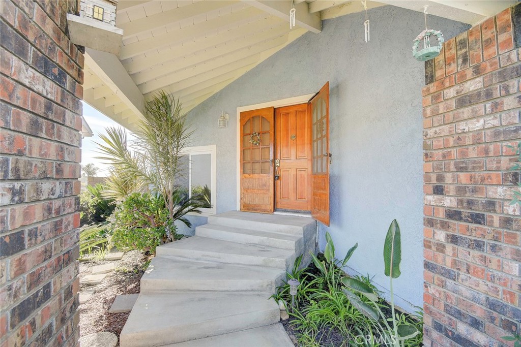 24902 ALTAMIRA Drive