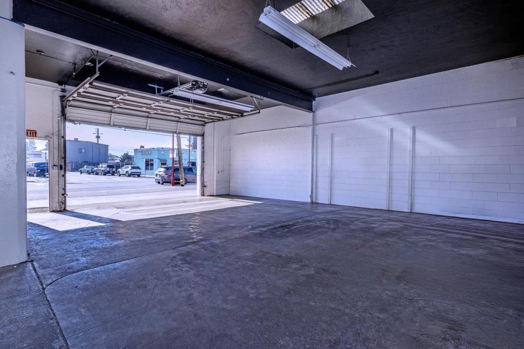 2951 Middlefield Road