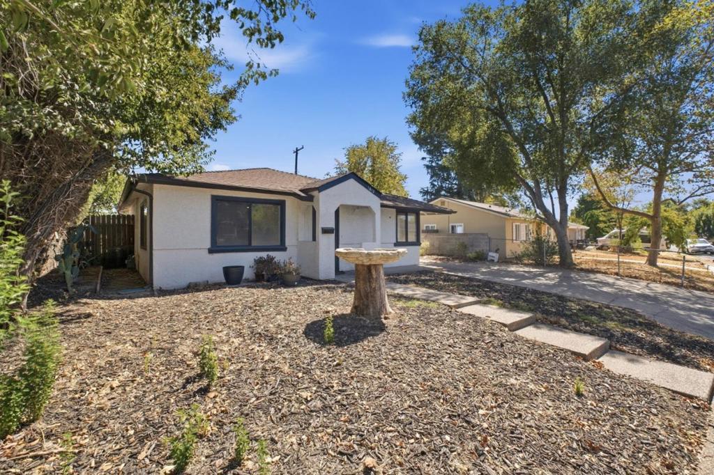 1412 Sebastian Way