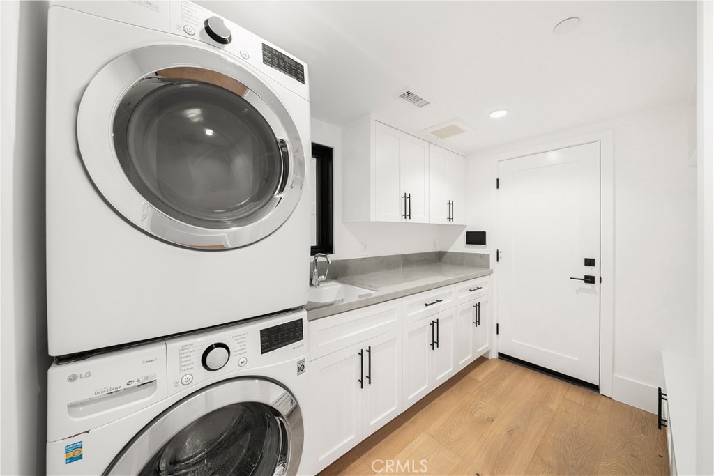 Corona del Mar South of PCH (CDMS) - Residential Lease