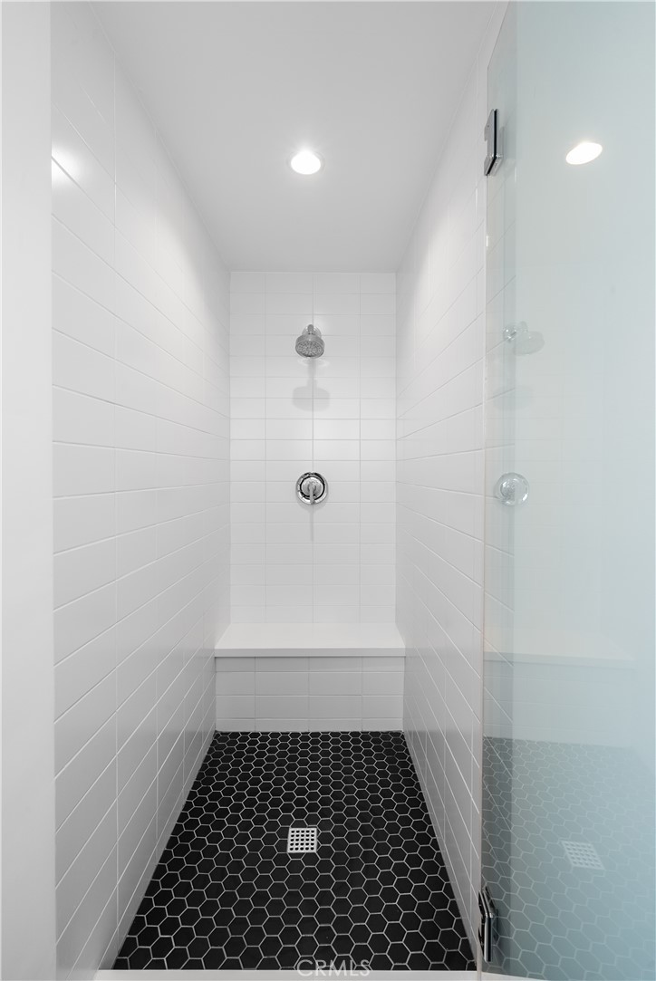 Corona del Mar South of PCH (CDMS) - Residential Lease