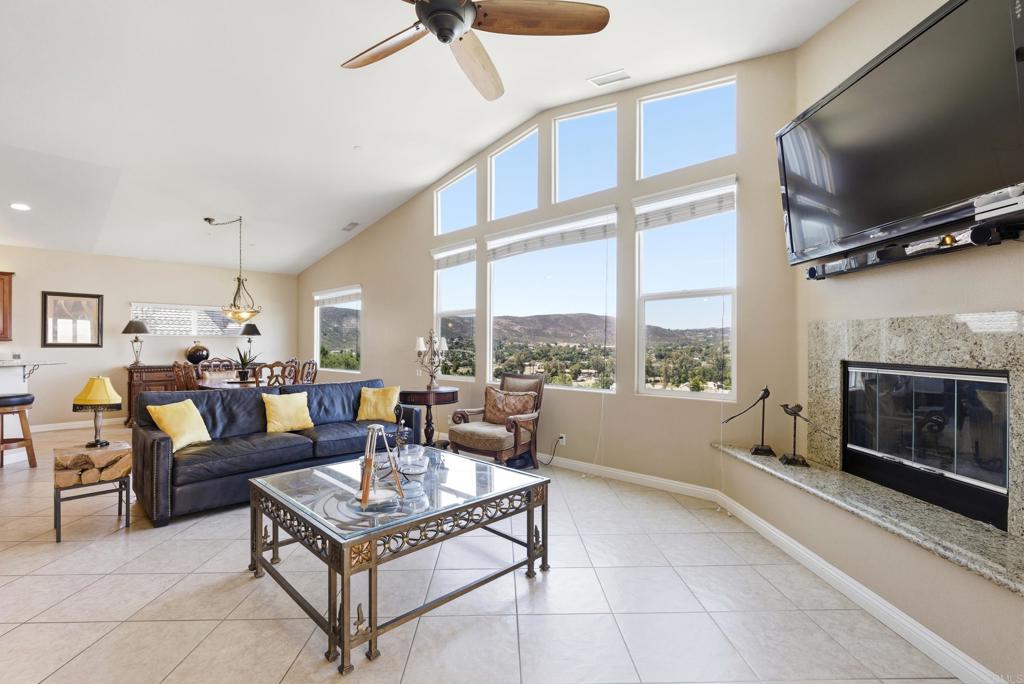 15615 Vista Vicente Drive 17