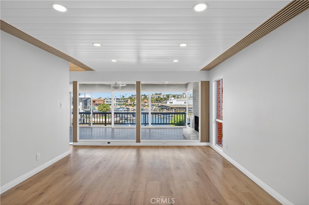 Lido Peninsula (LIPN) - Residential Lease