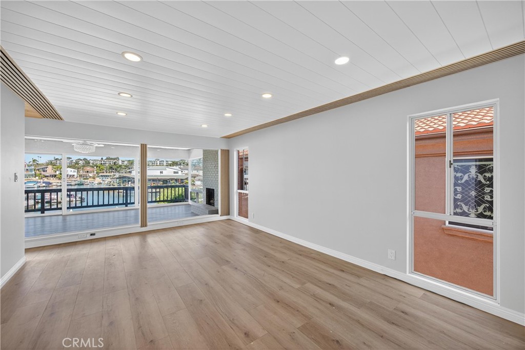 Lido Peninsula (LIPN) - Residential Lease