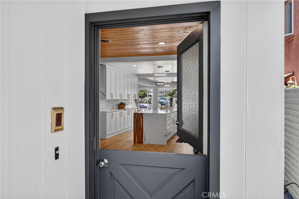 Lido Peninsula (LIPN) - Residential Lease